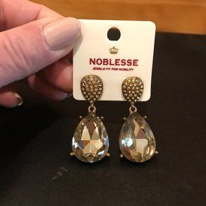 Noblesse Earrings